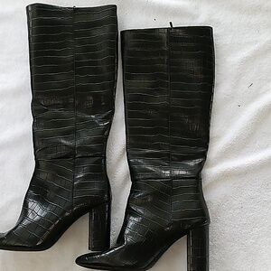 H&M Black Croc-Patterned Heeled Boots